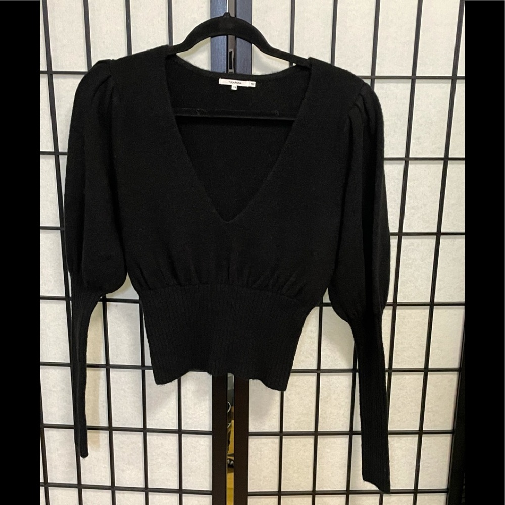 Tularosa Black Puff Half Sleeve V-Neck Sweater